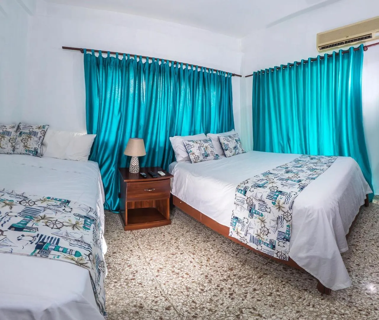 B&M Setup Hotels Los Mameyes  3*, Los Mameyes (Santo Domingo) República Dominicana